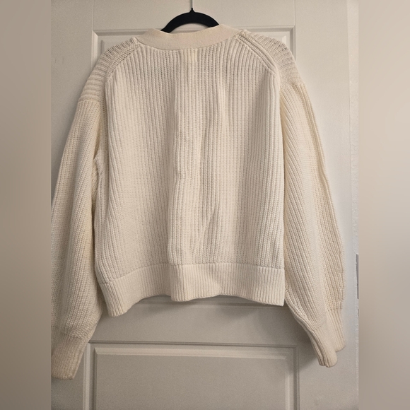 H&M Cardigan - Picture 2 of 3